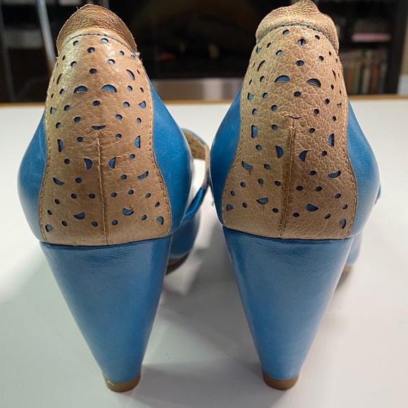 Miz Mooz Solange Leather Maryjane’s Size 7 Turquoise/Tan 3.5” Pump Leaf Strap - Picture 5 of 13